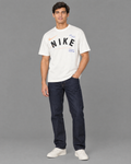 Playera oversized blanca con diseño para hombre — modelo 5