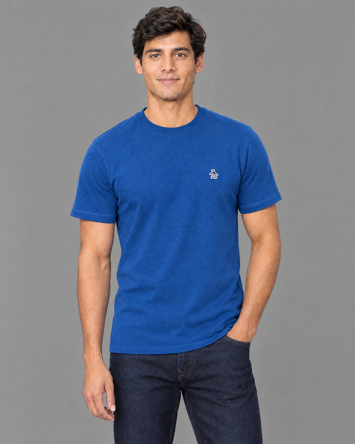 Playera Penguin azul con logo bordado para hombre — modelo 3