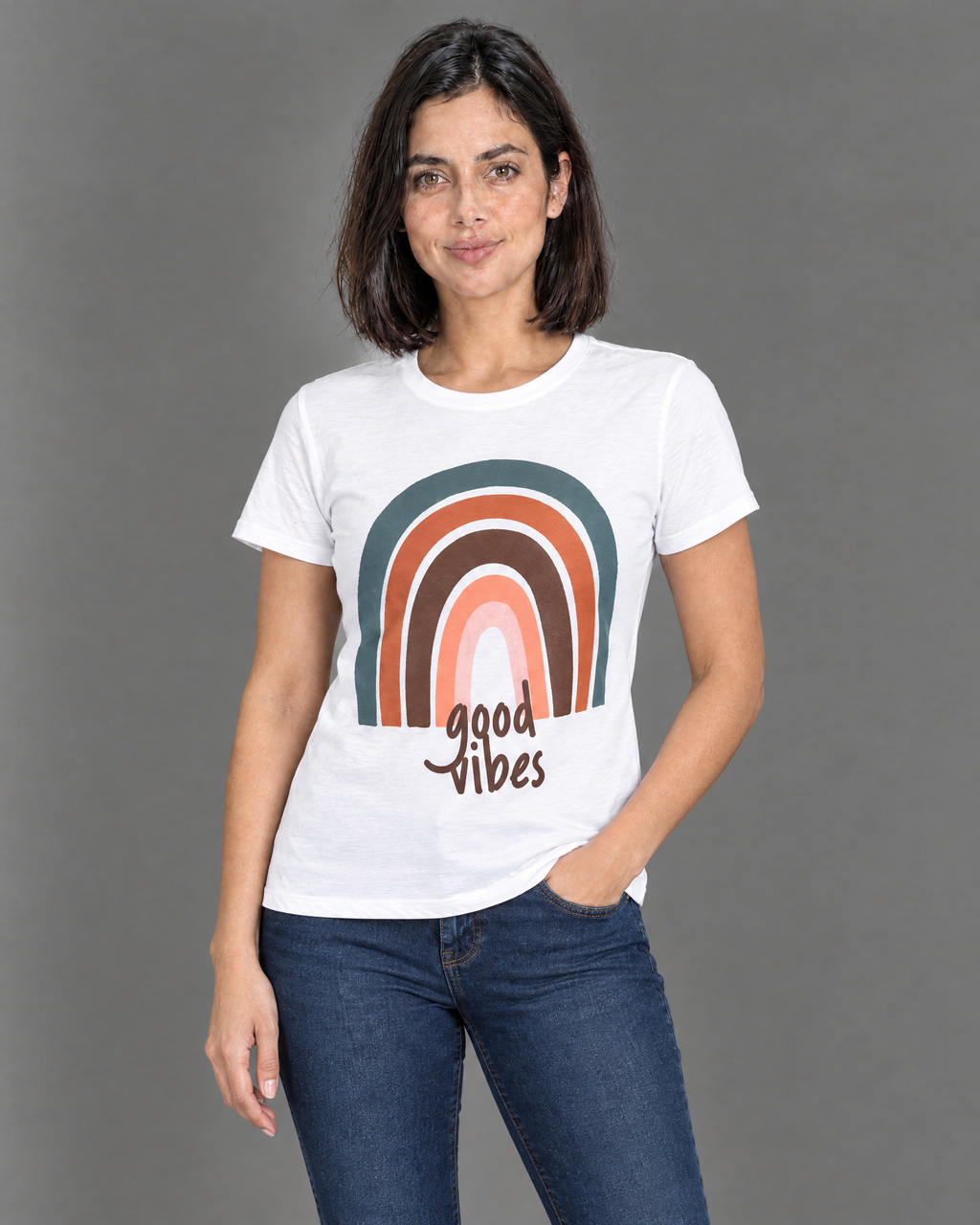 Blusa blanca con diseño para mujer