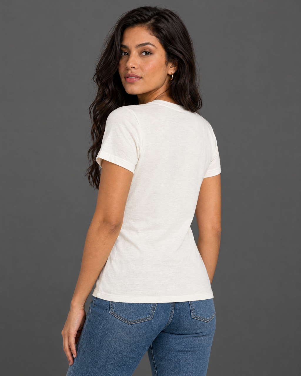 Blusa Guess blanca con moño de leopardo para mujer