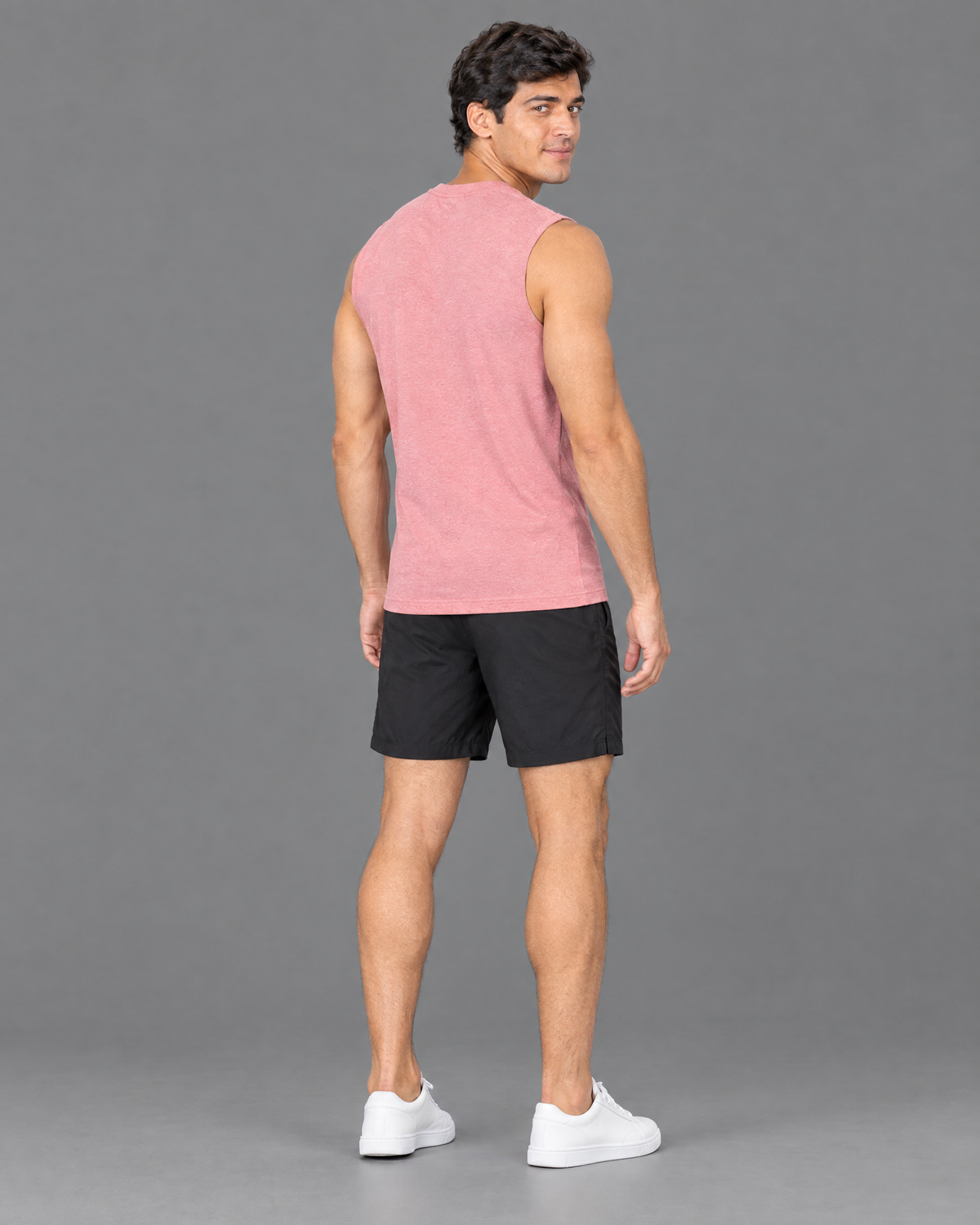 Playera deportiva Adidas rosada para hombre