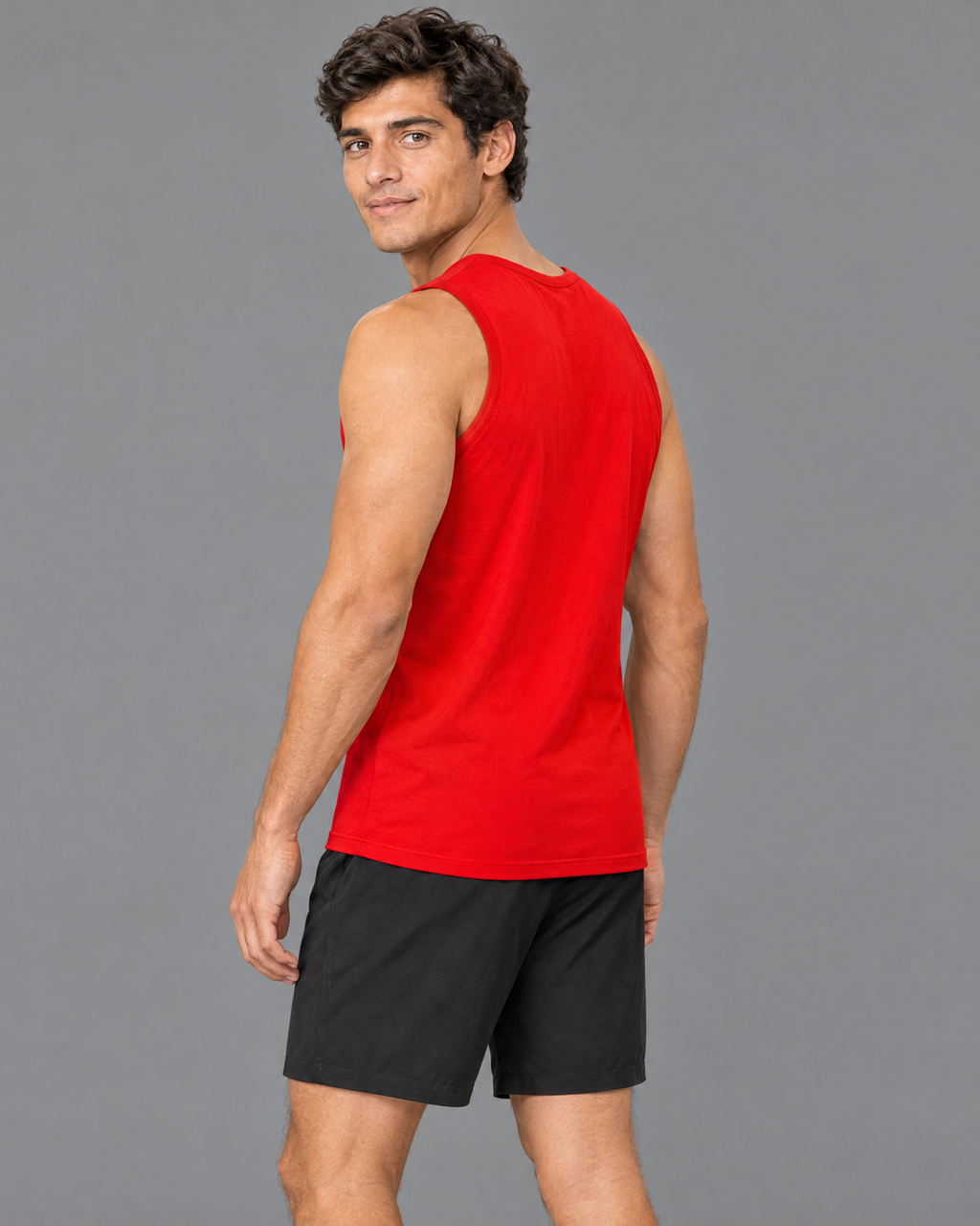Playera deportiva Nike roja con diseño para hombre — modelo 2