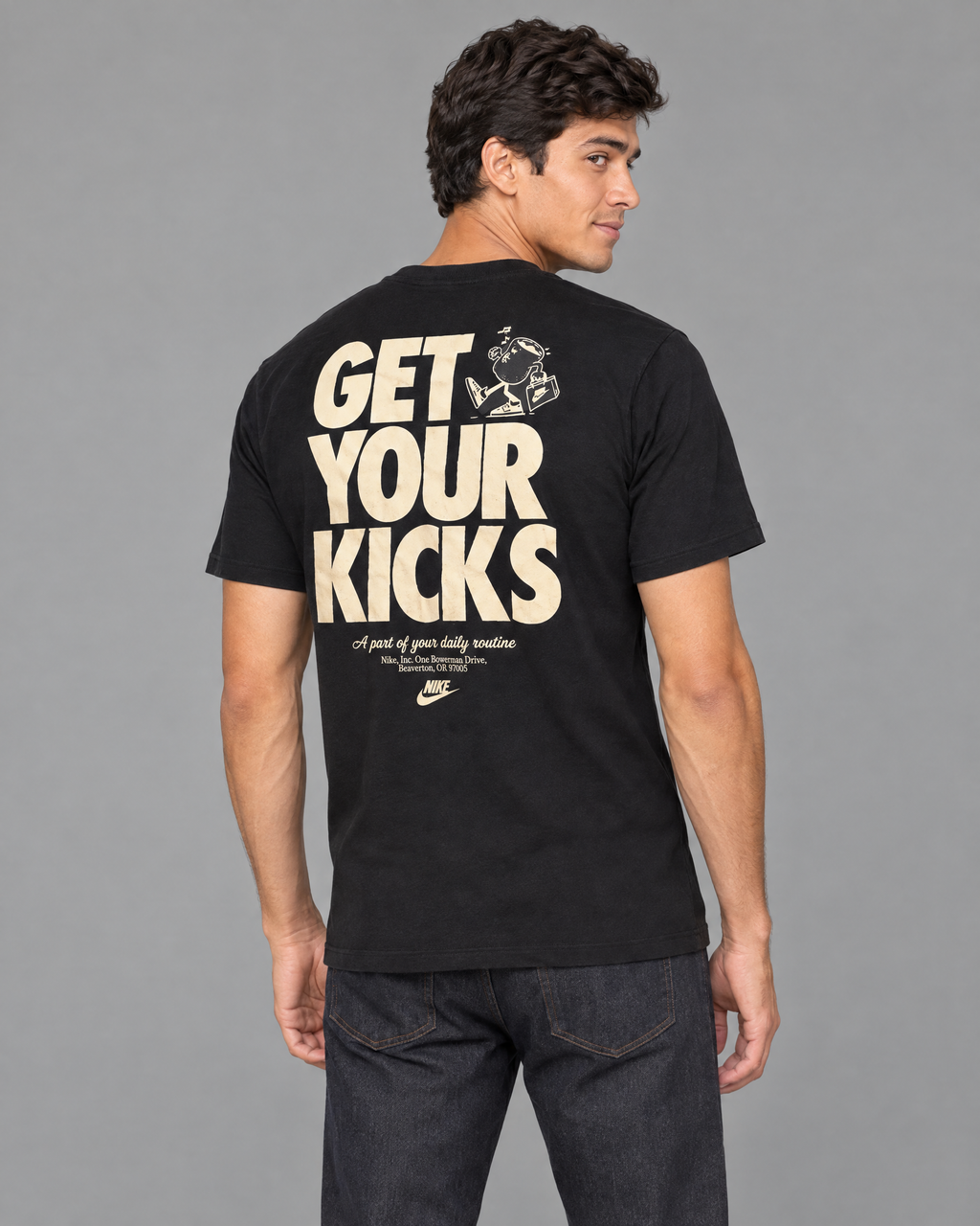 Playera oversized negra con diseño para hombre