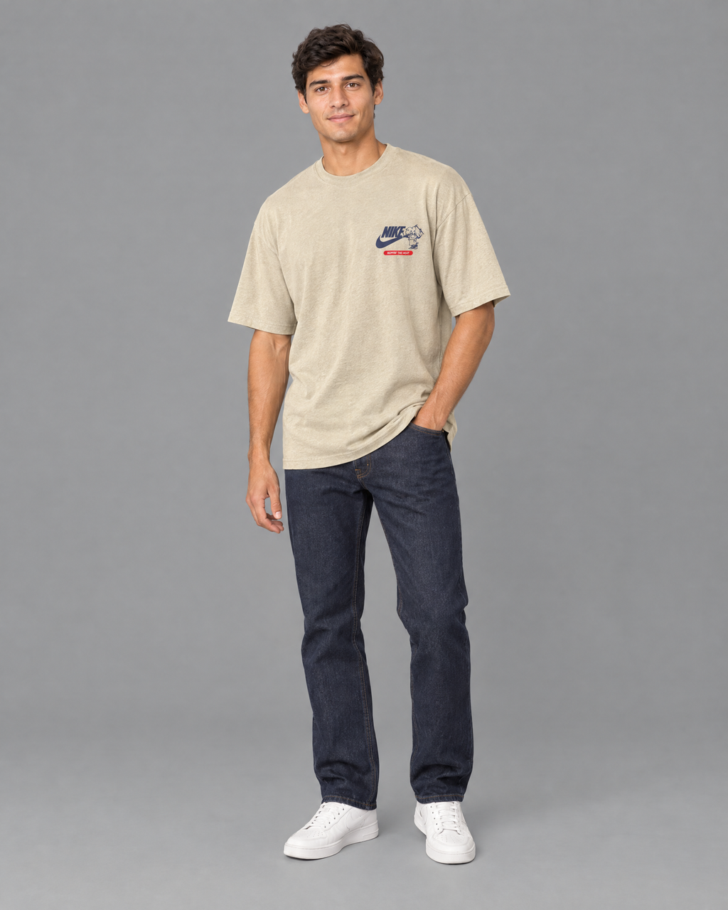 Playera oversized beige con diseño para hombre